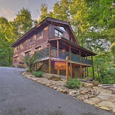 Gatlinburg Family Cabin With Private Hot Tub And Deck! 빌라 외부 사진