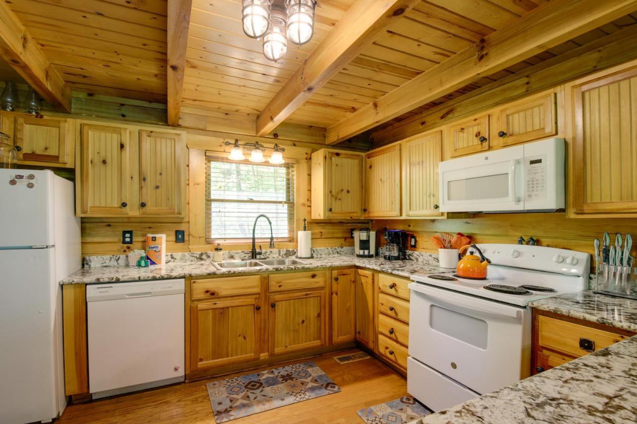 Gatlinburg Family Cabin With Private Hot Tub And Deck! 빌라 외부 사진