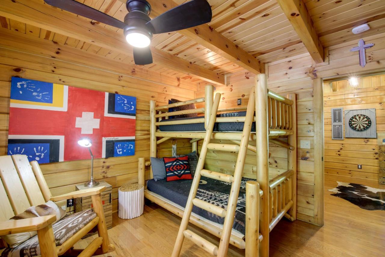 Gatlinburg Family Cabin With Private Hot Tub And Deck! 빌라 외부 사진