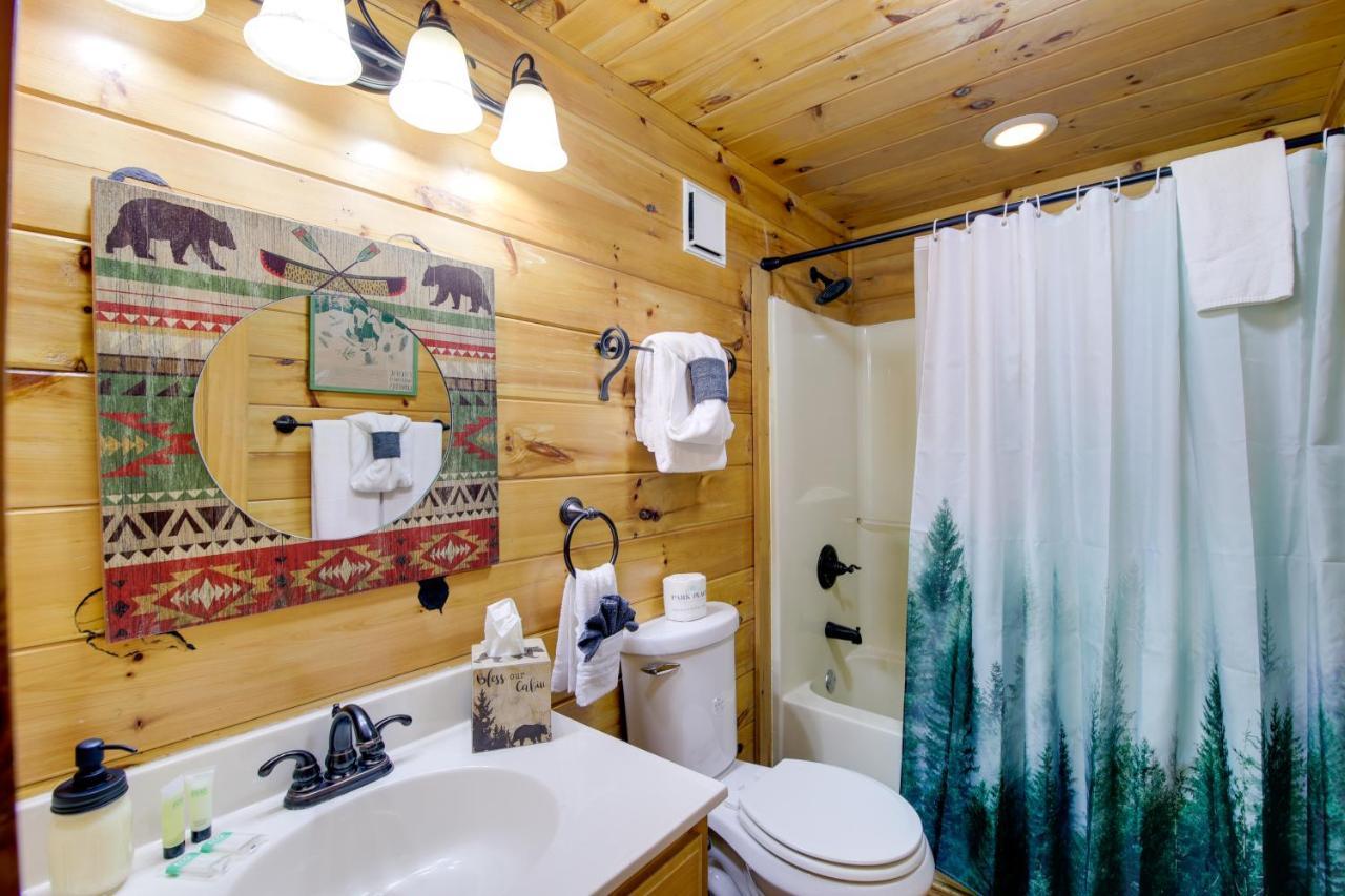 Gatlinburg Family Cabin With Private Hot Tub And Deck! 빌라 외부 사진